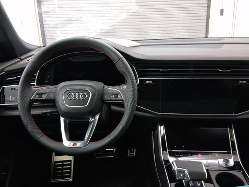 New 2026 Audi Q8 Prestige image 4