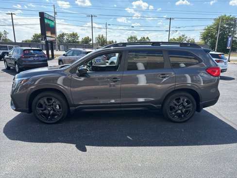 Used 2024 Subaru Ascent Onyx Edition image 2