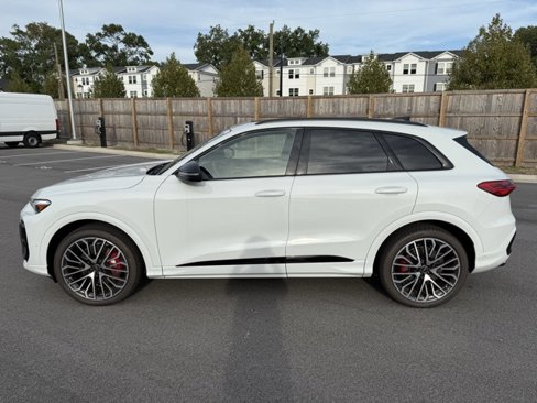 Used 2025 Audi SQ5 Premium Plus image 2