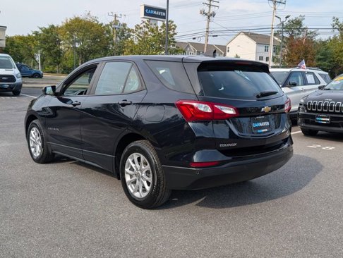 Used 2021 Chevrolet Equinox LS image 3