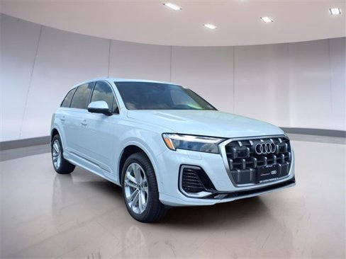 Certified 2025 Audi Q7 3.0T Premium w/ Convenience Package image 1