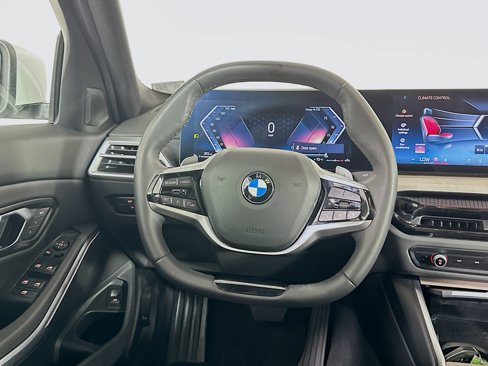 Used 2025 BMW 330i Sedan image 18