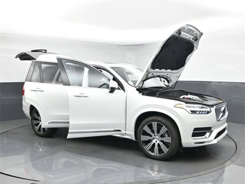 Used 2024 Volvo XC90 B6 Plus w/ Protection Package Premier image 45