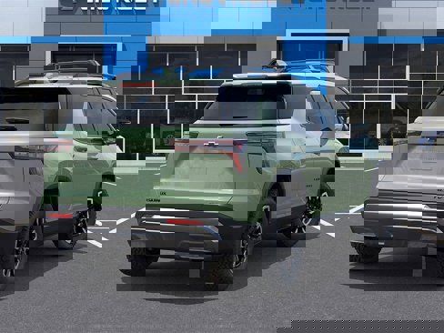 New 2026 Chevrolet Equinox ACTIV image 4