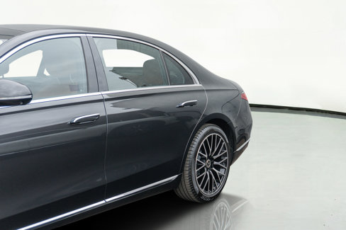 Used 2024 Mercedes-Benz S 580 4MATIC Sedan image 16