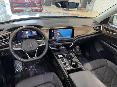 Used 2024 Volkswagen Atlas SE image 41