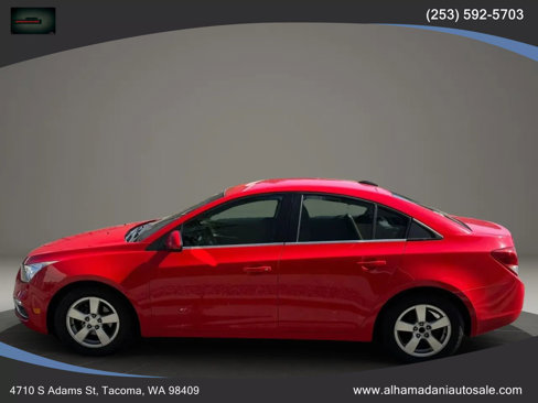 Used 2015 Chevrolet Cruze LT image 2