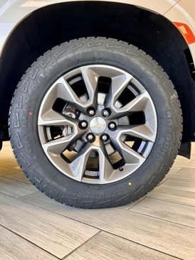 Used 2021 Chevrolet Tahoe LT w/ LT Signature Package image 20