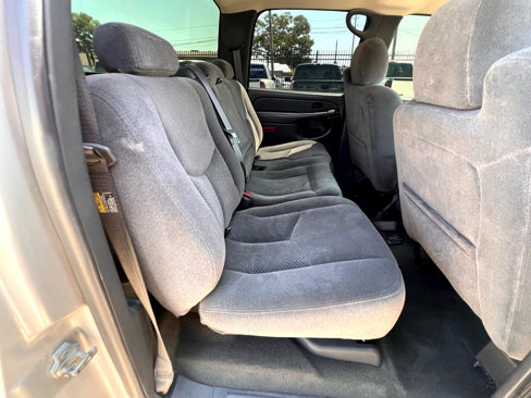 Used 2006 Chevrolet Silverado 1500 LS image 37