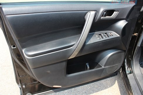 Used 2013 Toyota Highlander 4WD image 8