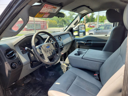Used 2016 Ford F550 4x4 Regular Cab Super Duty image 11