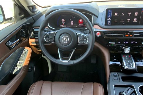 Used 2025 Acura MDX FWD w/ Technology Package image 5