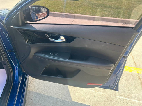 Used 2021 Kia Forte GT image 38