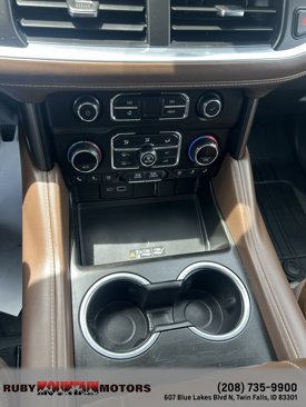 Used 2021 Chevrolet Suburban High Country w/ Premium Package image 30
