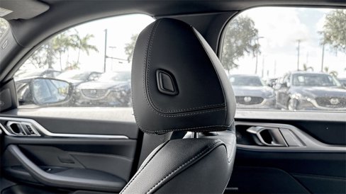 Used 2025 BMW 430i w/ M Sport Package image 17