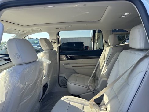 New 2026 Buick Enclave Avenir w/ Super Cruise Package image 12