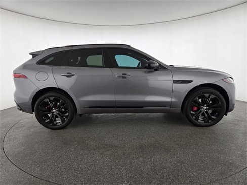 Certified 2024 Jaguar F-PACE R-Dynamic S image 28