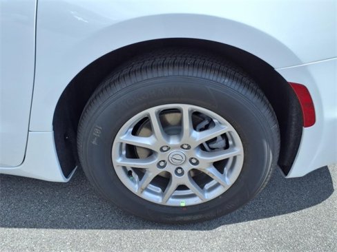 New 2025 Chrysler Voyager LX image 5