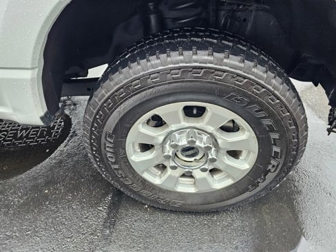 Used 2023 Ford F350 XLT image 9