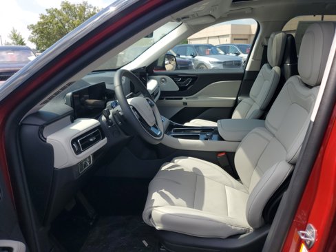 New 2025 Lincoln Aviator Reserve w/ Equipment Group 201A image 12