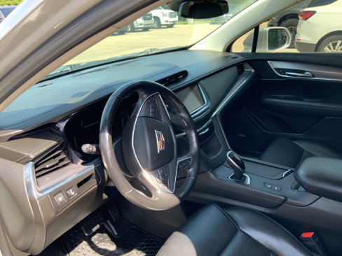 Used 2019 Cadillac XT5 Premium Luxury image 9