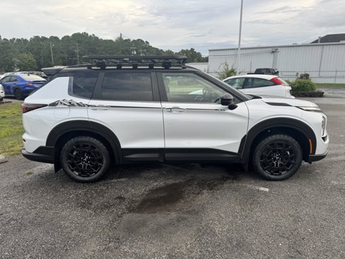 New 2025 Mitsubishi Outlander AWD image 8