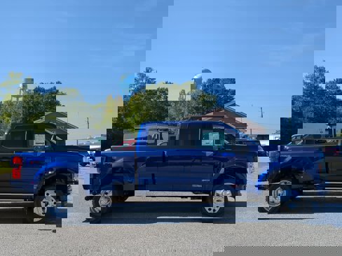 New 2026 Ford F450 Platinum w/ FX4 Off-Road Package image 2