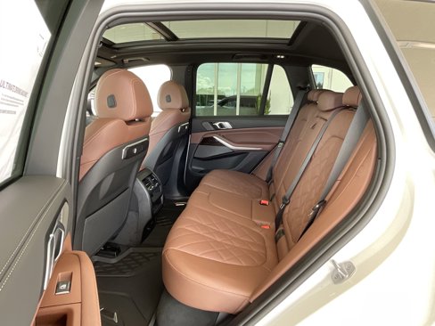 New 2026 BMW X5 xDrive50e w/ Premium Package image 26