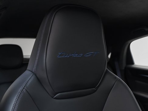 Certified 2025 Porsche Cayenne Turbo GT image 32