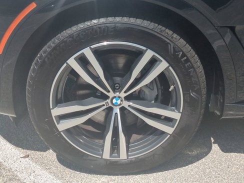 Used 2025 BMW X7 xDrive40i image 11