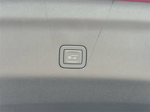 New 2025 Chevrolet Tahoe High Country image 11