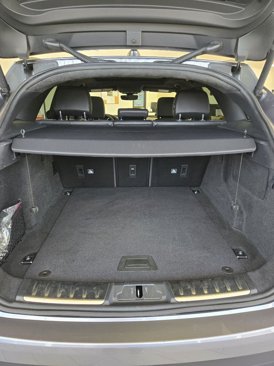 Used 2020 Jaguar F-PACE Premium image 9