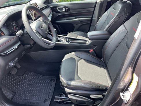 Used 2022 Jeep Compass Trailhawk image 9