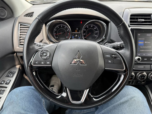 Used 2021 Mitsubishi Outlander Sport SE image 23