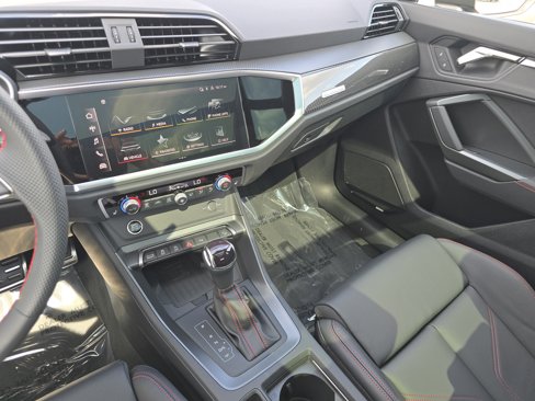 New 2025 Audi Q3 2.0T Premium Plus image 23