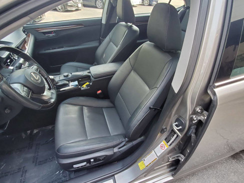 Used 2018 Lexus ES 350 w/ Premier Package image 9