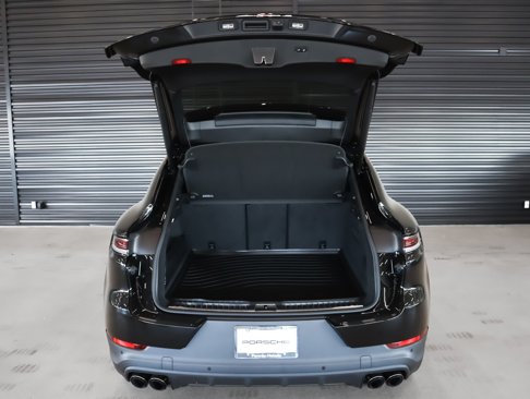 New 2025 Porsche Cayenne S image 5