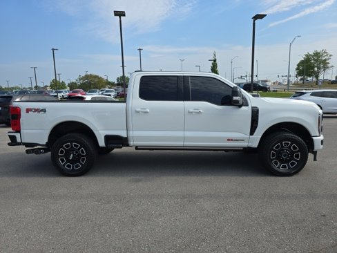 Used 2025 Ford F250 Platinum image 6