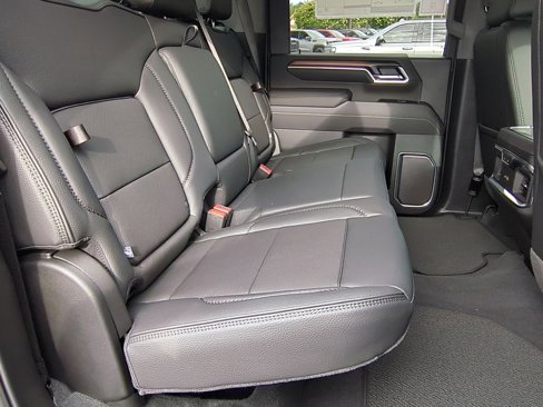 New 2025 GMC Sierra 2500 Denali w/ Denali Reserve Package image 28