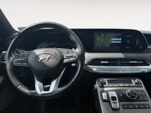 Used 2021 Hyundai Palisade Calligraphy image 2