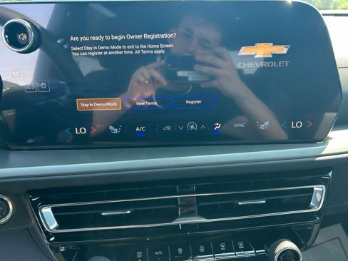 New 2026 Chevrolet Traverse LT w/ Sun and Wheel Package image 17