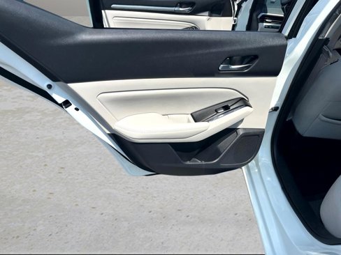 Used 2020 Nissan Altima 2.5 SV image 35