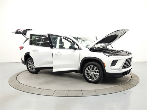 Used 2025 Buick Enclave Preferred image 10