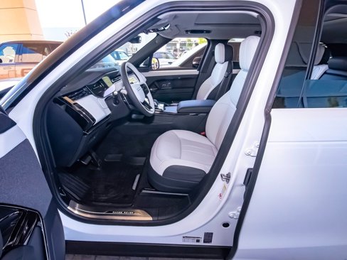 New 2025 Land Rover Range Rover Sport Dynamic SE image 33
