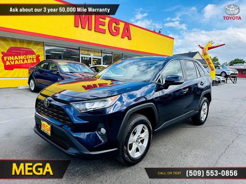 Used 2021 Toyota RAV4 XLE image 1