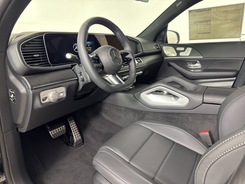 New 2026 Mercedes-Benz GLS 450 4MATIC image 10