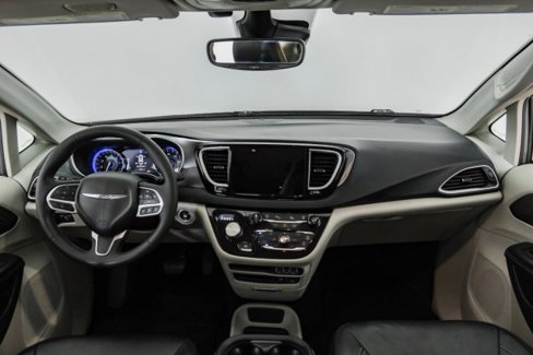 Used 2022 Chrysler Pacifica Touring-L image 12