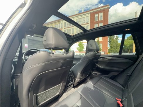 Used 2024 BMW X3 xDrive30i image 16