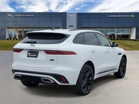 New 2026 Jaguar F-PACE R-Dynamic S image 3