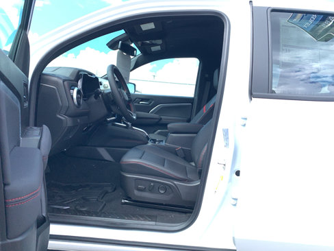 New 2026 Chevrolet Colorado Z71 w/ Technology Package image 4